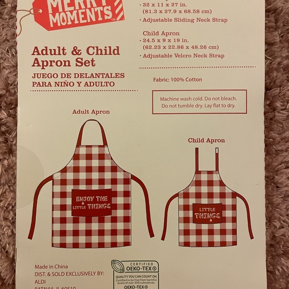 NWT Christmas Adult and Child Matching Apron Sets - Picture 9 of 9